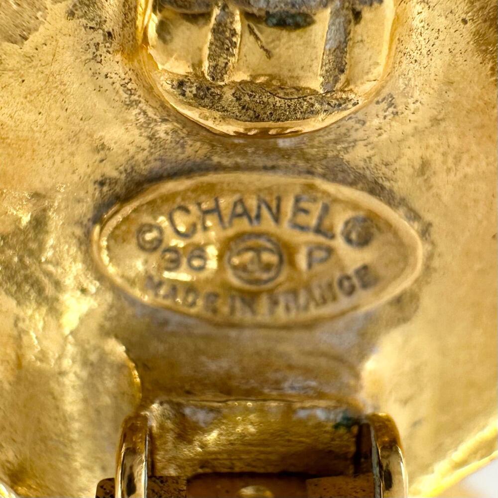 CHANEL Authentic Gold Earrings - Picture 7 of 7